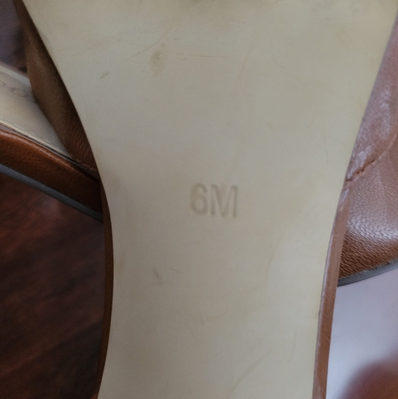 Audrey Brooke ankle strap pump - Picture 8 of 9